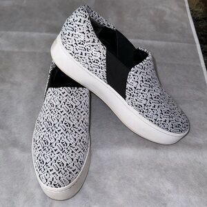 Vince Warren knit platform sneakers sz 8.5